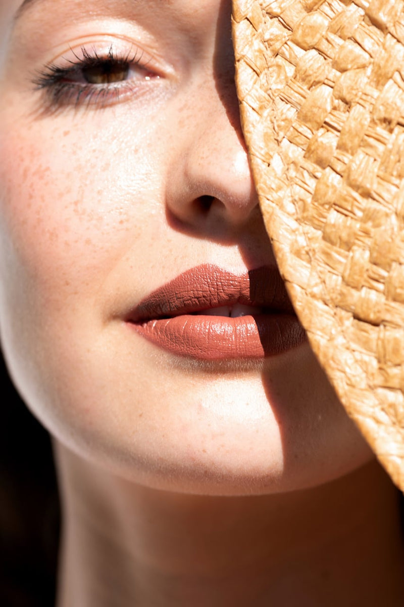 ERE PEREZ Coco Crayon ROOTS the Beauty Underground