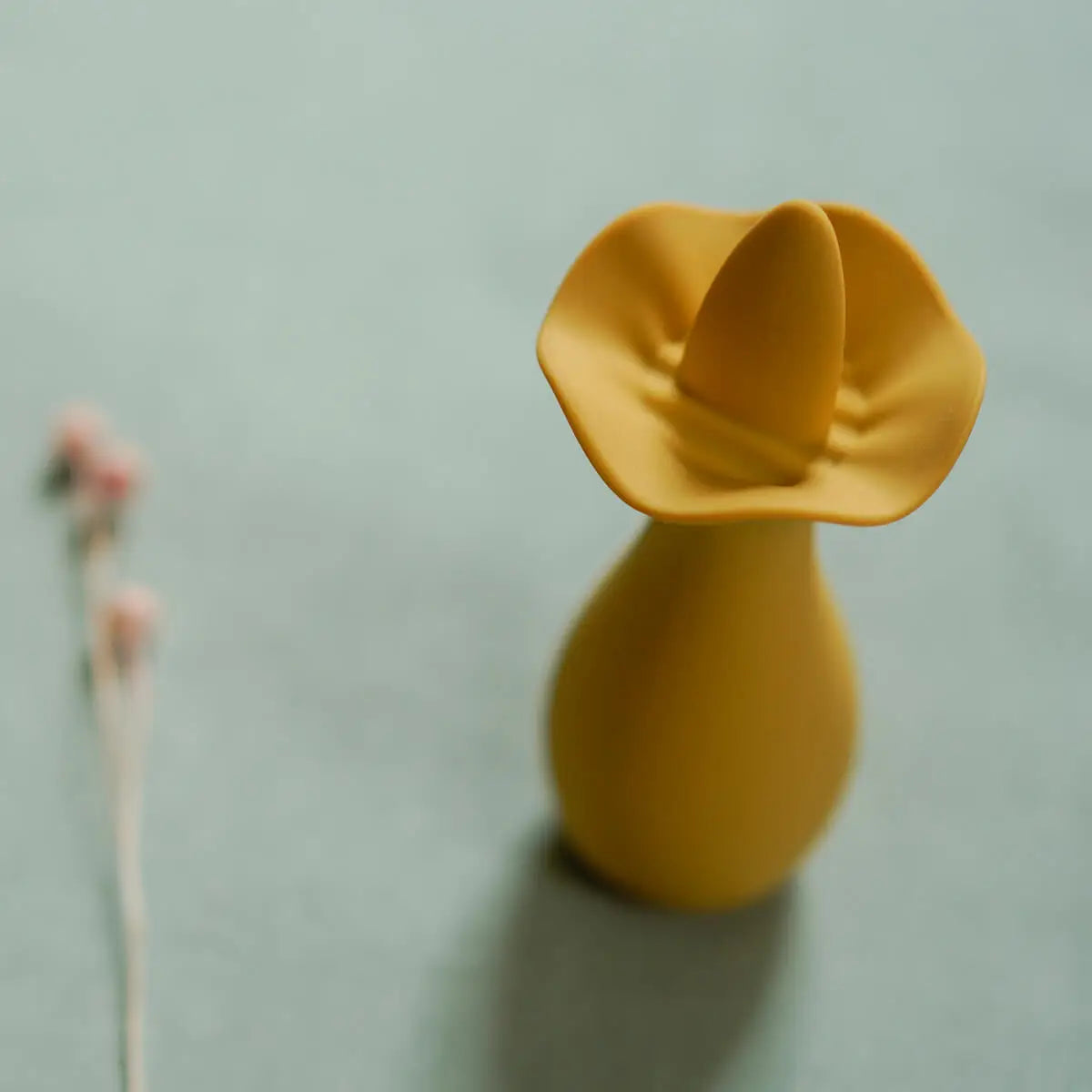 Myrtle Licking Tongue Vibrator | THE NATURAL LOVE COMPANY