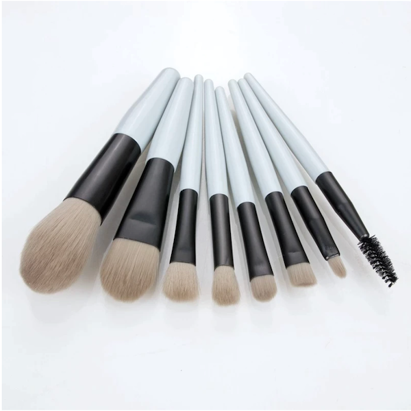 Load image into Gallery viewer, ROOTS BEAUTY | Travel Makeup Brush Set of 8
