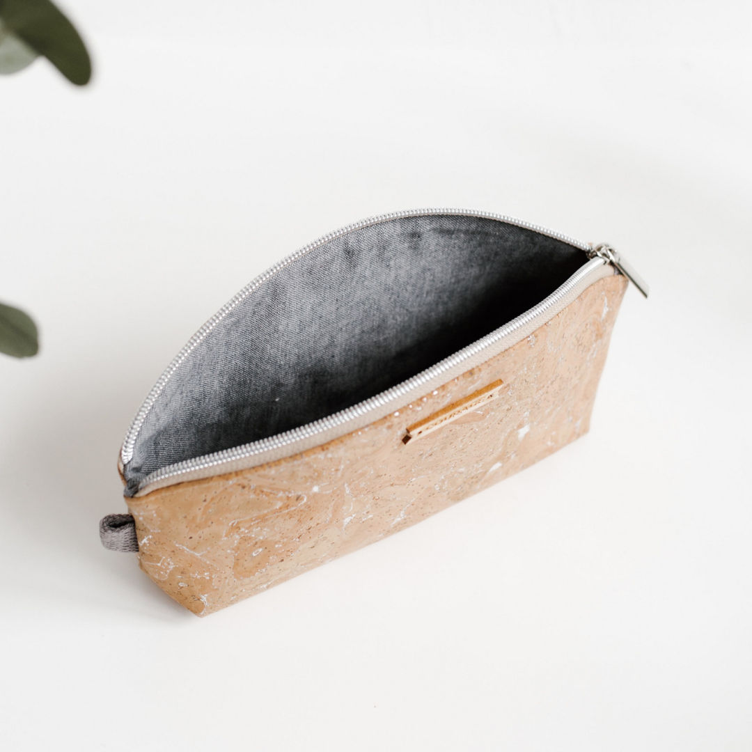 CARRY COURAGE | Zippered Pouch